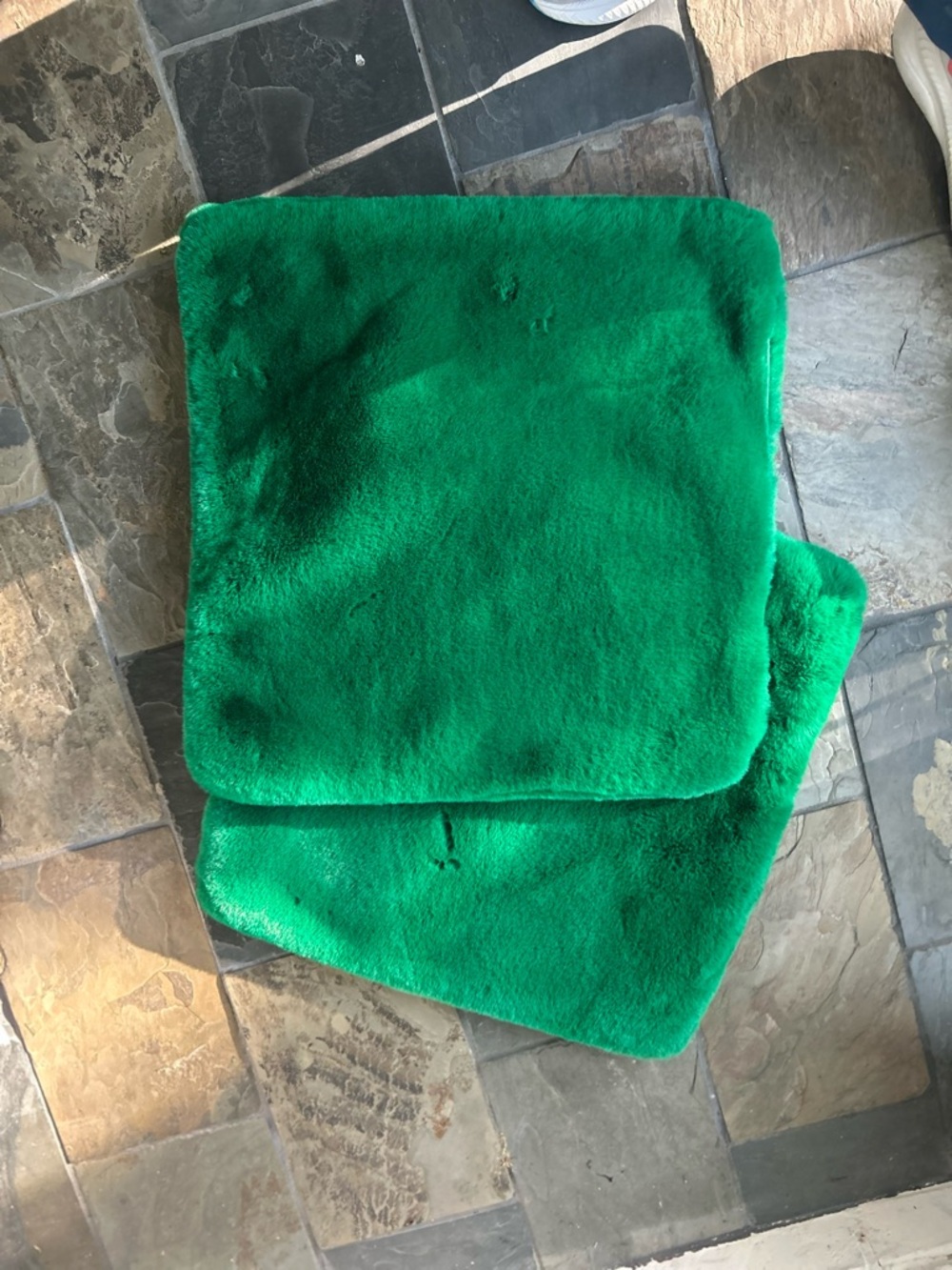 Anthropologie 18x18 pillow green set of 2